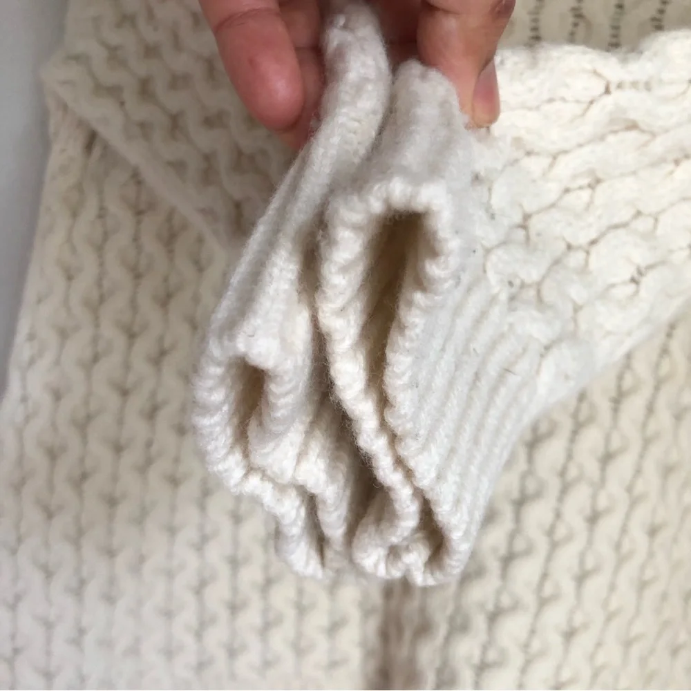 J. Crew 100% Wool Cable Knit Crewneck Sweater Size: S‎